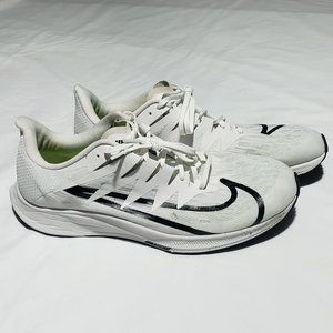 NIKE ZOOM AIR RUNNING SHOES 10.5 WHITE BLACK USED